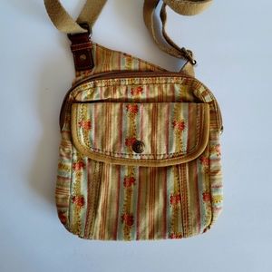 coffee bag with fossil flowers